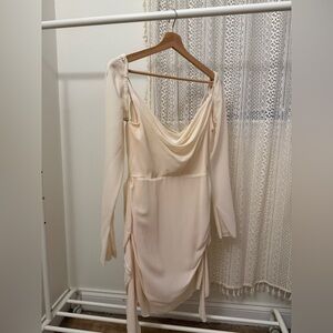 LONG SLEEVE DRAPED MINI DRESS IN IVORY